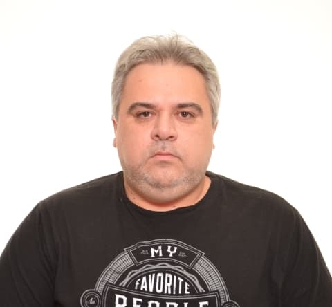 Артур Цвинтарний